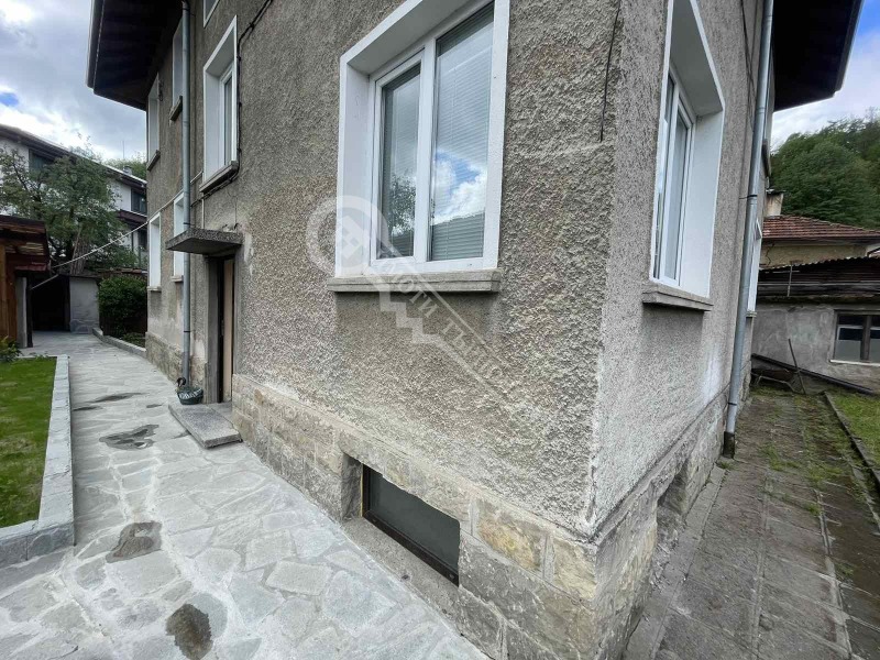 Продава ЕТАЖ ОТ КЪЩА, област Габрово, гр. Трявна • 85000 € • 32036593 1 — Holmes.bg Продава ЕТАЖ ОТ КЪЩА, област Габрово, гр. Трявна • 85000 € • 32036593 1