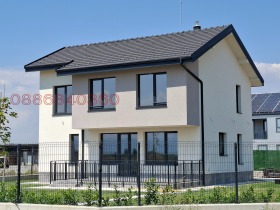 Продава Къща, с. Войводиново