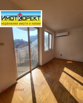 Обява Продава 3-СТАЕН,град Пазарджик, Идеален център