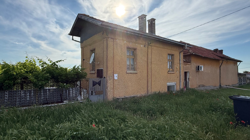Продава КЪЩА, област Плевен, с. Тодорово • 43000 € / 84100.69 лв. • 46157947 1 — Holmes.bg Продава КЪЩА, област Плевен, с. Тодорово • 43000 € / 84100.69 лв. • 46157947 1