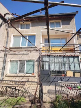 Продажба на имоти в Строител, град Добрич - изображение 8 