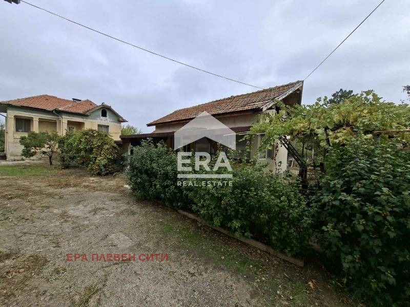 Продава КЪЩА, област Плевен, с. Биволаре • 54790 € / 107159.93 лв. • 33262341 1 — Holmes.bg Продава КЪЩА, област Плевен, с. Биволаре • 54790 € / 107159.93 лв. • 33262341 1