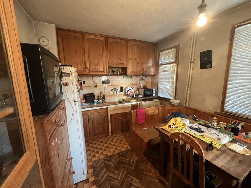 Продава 4-СТАЕН, област Стара Загора, гр. Казанлък • 135000 € • 73864694 1 — Holmes.bg Продава 4-СТАЕН, област Стара Загора, гр. Казанлък • 135000 € • 73864694 1