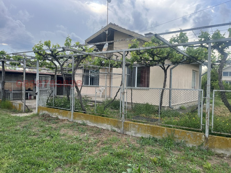 Продава КЪЩА, област Стара Загора, с. Малко Кадиево • 85000 € / 166245.55 лв. • 65739400 1 — Holmes.bg Продава КЪЩА, област Стара Загора, с. Малко Кадиево • 85000 € / 166245.55 лв. • 65739400 1