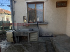 Обява Продава КЪЩА,с. Литаково, област София