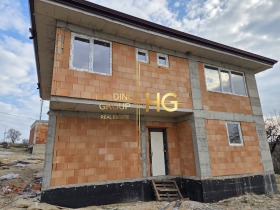 Обява Продава КЪЩА,град Варна, м-т Зеленика