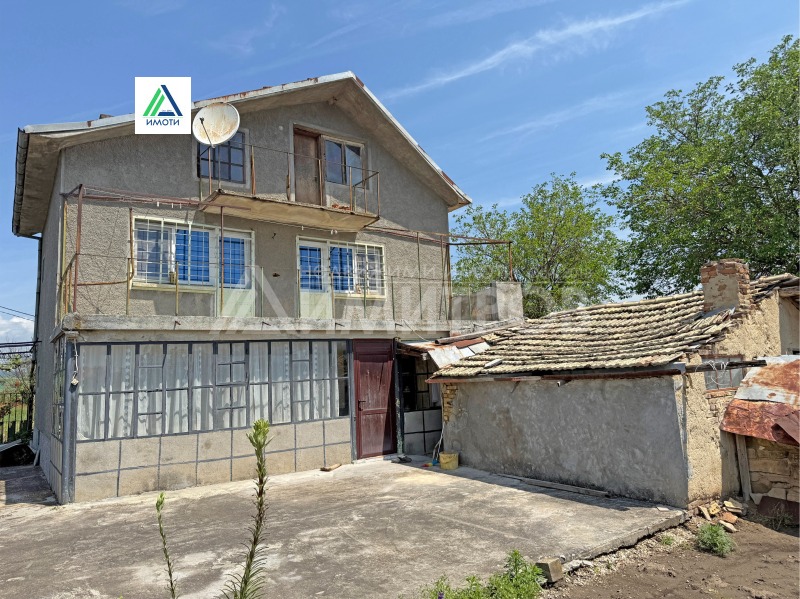 Продава КЪЩА, област Шумен, гр. Каспичан • 65000 € / 127128.95 лв. • 64351682 1 — Holmes.bg Продава КЪЩА, област Шумен, гр. Каспичан • 65000 € / 127128.95 лв. • 64351682 1