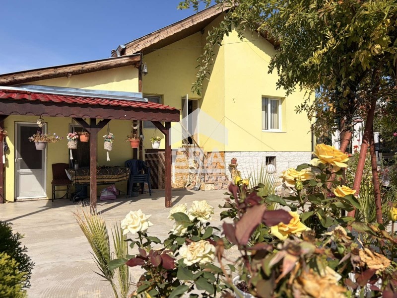 Продава КЪЩА, област Русе, с. Ново село • 98000 € • 49530842 1 — Holmes.bg Продава КЪЩА, област Русе, с. Ново село • 98000 € • 49530842 1