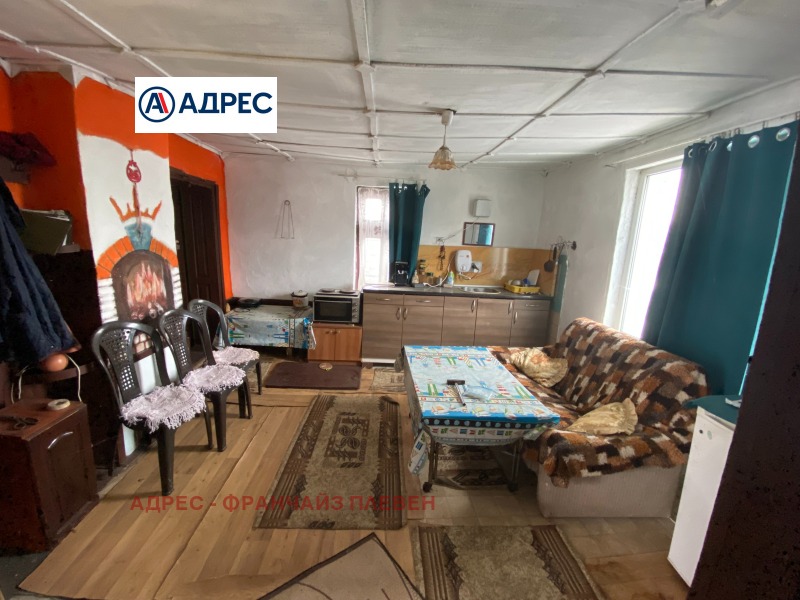 Продава КЪЩА, област Враца, с. Чирен • 35000 € / 68454.05 лв. • 67087862 1 — Holmes.bg Продава КЪЩА, област Враца, с. Чирен • 35000 € / 68454.05 лв. • 67087862 1