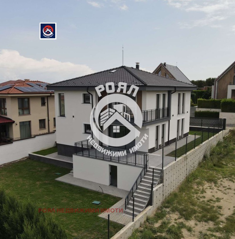 Продава КЪЩА, област Пловдив, с. Белащица • 450000 € / 880123.50 лв. • 96455988 1 — Holmes.bg Продава КЪЩА, област Пловдив, с. Белащица • 450000 € / 880123.50 лв. • 96455988 1
