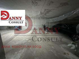 Обява Продава ПАРКОМЯСТО,град Велико Търново, Бузлуджа