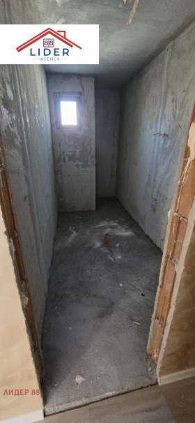 Обява Продава 2-СТАЕН,град Плевен, Широк център>