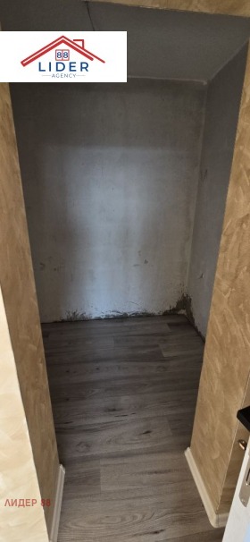 Обява Продава 2-СТАЕН,град Плевен, Широк център