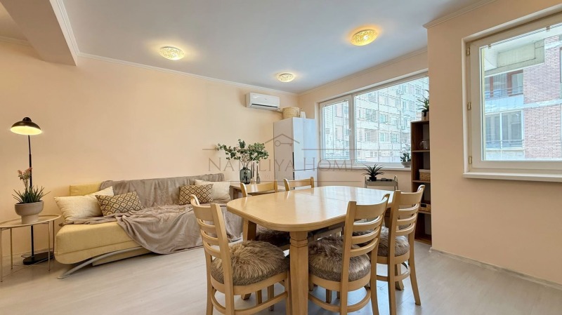 Продава 3-СТАЕН, град Бургас, Център • 299999 € / 586747.04 лв. • 90933054 1 — Holmes.bg Продава 3-СТАЕН, град Бургас, Център • 299999 € / 586747.04 лв. • 90933054 1