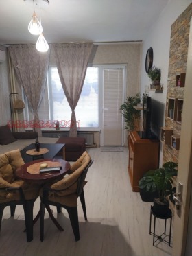 Продава 2-стаен, град Пловдив