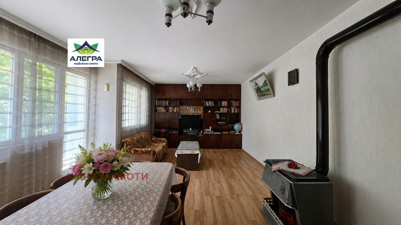 Продава МНОГОСТАЕН, град Пазарджик, Център • 160000 € • 89815722 1 — Holmes.bg Продава МНОГОСТАЕН, град Пазарджик, Център • 160000 € • 89815722 1