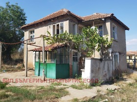 Продава Къща, с. Шарково