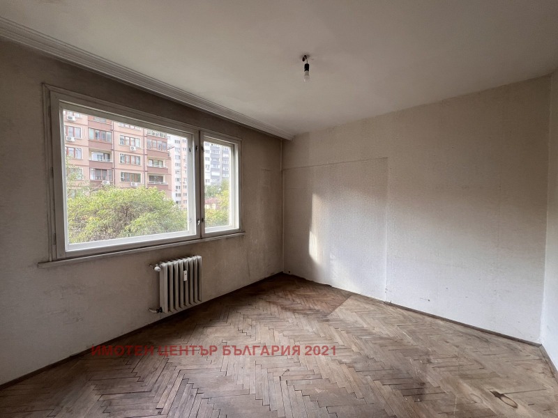 Продава 4-СТАЕН, град София, Красно село • 349000 € • 32280391 1 — Holmes.bg Продава 4-СТАЕН, град София, Красно село • 349000 € • 32280391 1