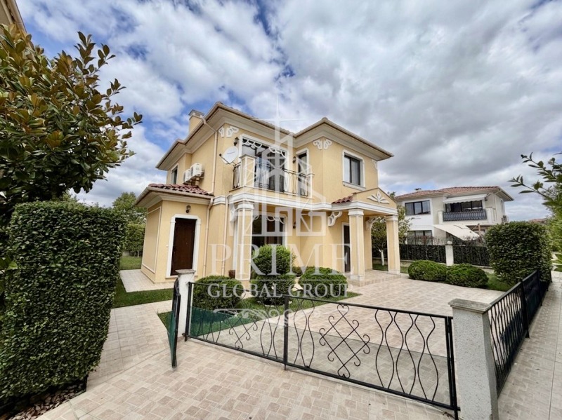 Продава КЪЩА, град Бургас, Сарафово • 310000 € / 606307.30 лв. • 55301956 1 — Holmes.bg Продава КЪЩА, град Бургас, Сарафово • 310000 € / 606307.30 лв. • 55301956 1