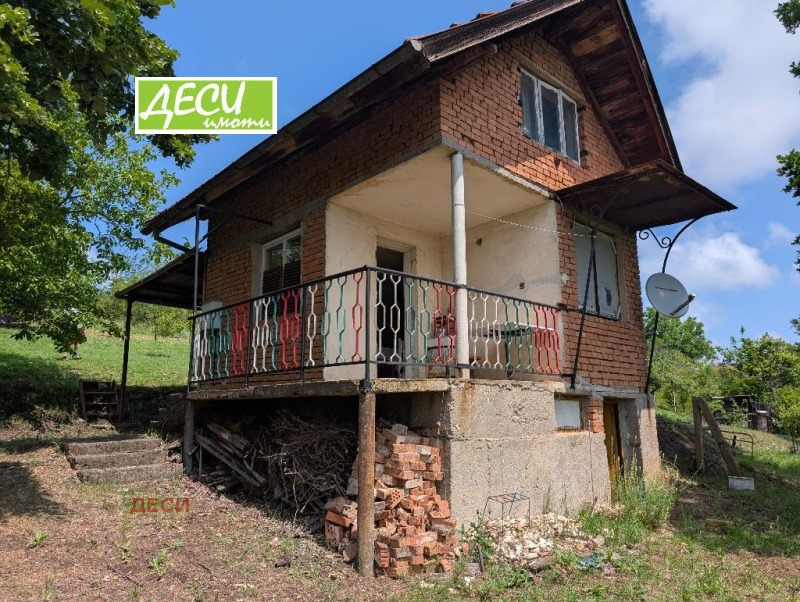Продава ВИЛА, град Русе, в.з. Липака • 42000 € / 82144.86 лв. • 84654222 1 — Holmes.bg Продава ВИЛА, град Русе, в.з. Липака • 42000 € / 82144.86 лв. • 84654222 1