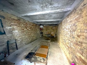 ГАРАЖ, ПАРКОМЯСТО, 20 m2 - Holmes.bg ГАРАЖ, ПАРКОМЯСТО, 20 m2