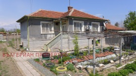 Продажба на имоти в с. Черна гора, област Стара Загора - изображение 2 