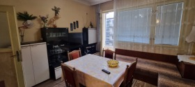 Продажба на тристайни апартаменти в град Разград - изображение 8 