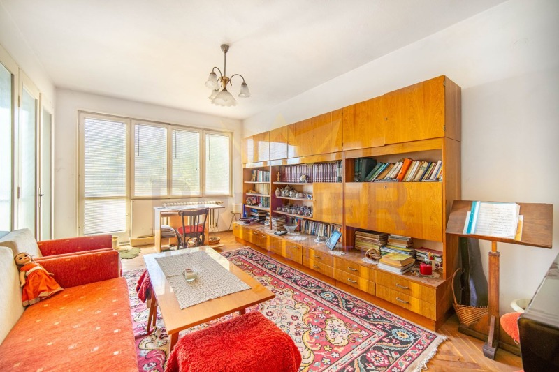 Продава 4-СТАЕН, град Добрич, Център • 110000 € / 215141.30 лв. • 63381694 1 — Holmes.bg Продава 4-СТАЕН, град Добрич, Център • 110000 € / 215141.30 лв. • 63381694 1