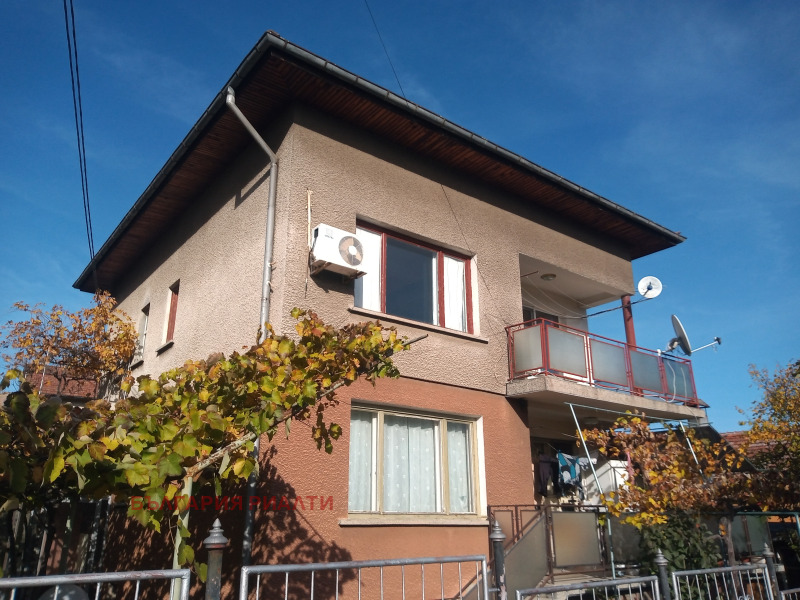 Продава ЕТАЖ ОТ КЪЩА, град София, гр. Нови Искър • 150000 € / 293374.50 лв. • 26154938 1 — Holmes.bg Продава ЕТАЖ ОТ КЪЩА, град София, гр. Нови Искър • 150000 € / 293374.50 лв. • 26154938 1