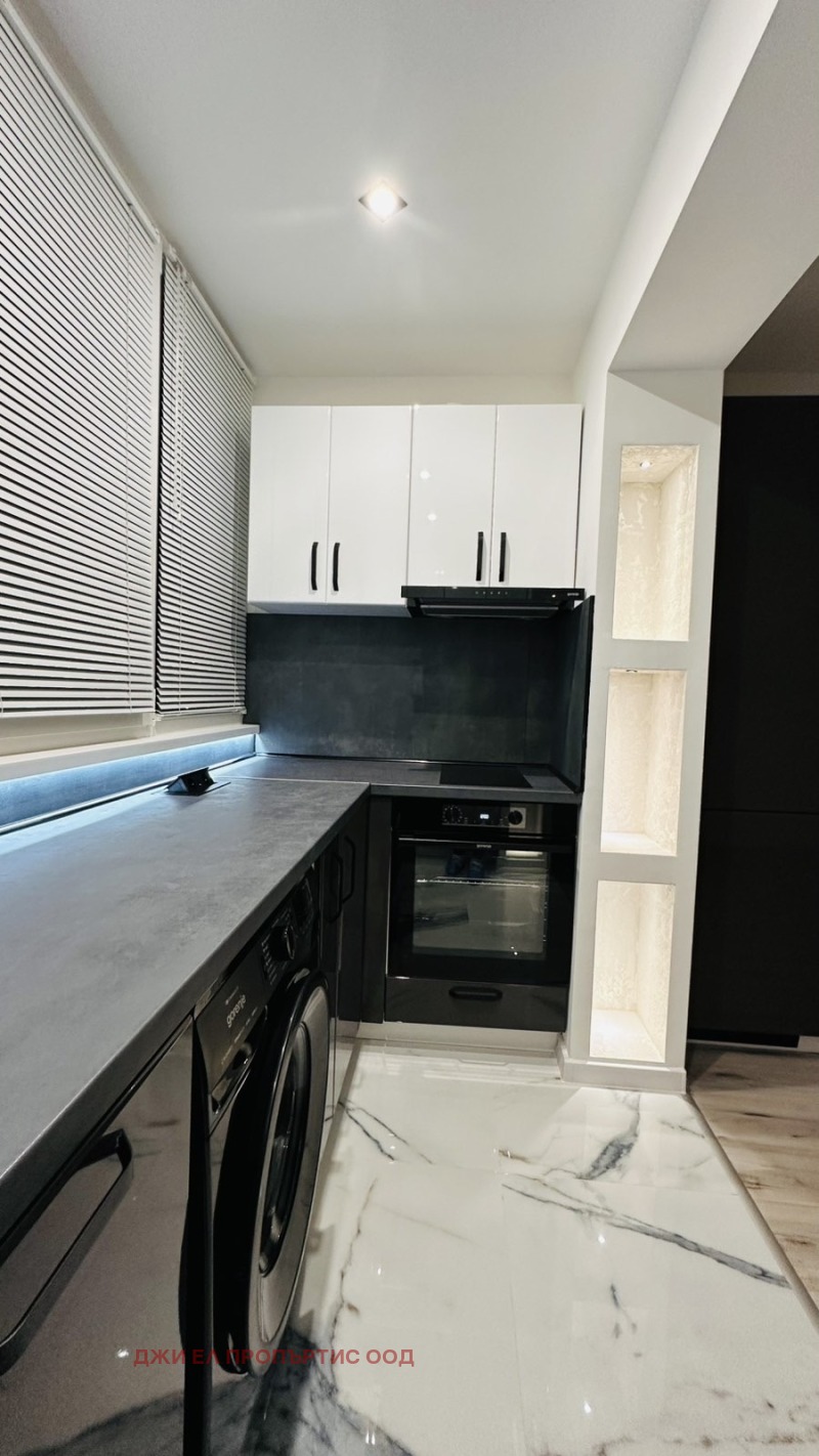 Продава 3-СТАЕН, град София, Обеля 1 • 219000 € / 428326.77 лв. • 26351954 1 — Holmes.bg Продава 3-СТАЕН, град София, Обеля 1 • 219000 € / 428326.77 лв. • 26351954 1