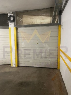 Обява Продава ГАРАЖ,град Варна, Център