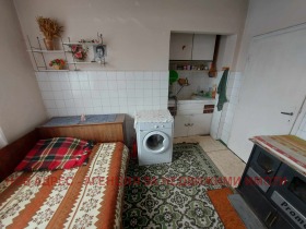 Обява Продава 4-СТАЕН,град Търговище, Вароша