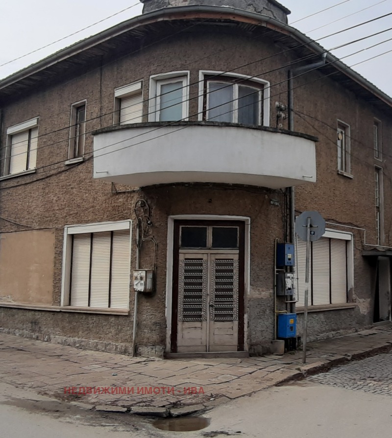Продава  Къща област Велико Търново , гр. Горна Оряховица , 160 кв.м | 90547227