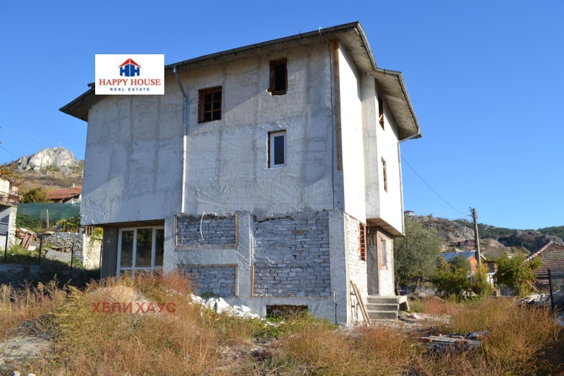 Продава КЪЩА, област Благоевград, с. Илинденци • 99000 € / 193627.17 лв. • 54919239 1 — Holmes.bg Продава КЪЩА, област Благоевград, с. Илинденци • 99000 € / 193627.17 лв. • 54919239 1
