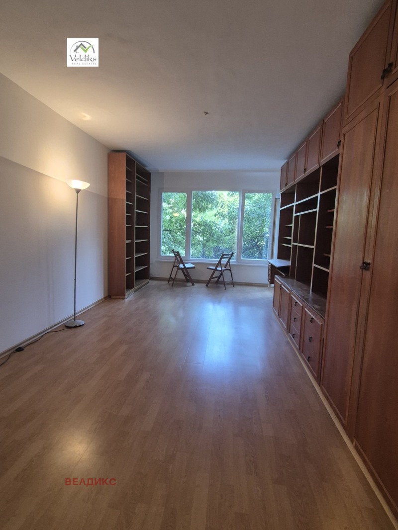 Продава 3-СТАЕН, град София, Редута • 242500 € / 474288.77 лв. • 42429080 1 — Holmes.bg Продава 3-СТАЕН, град София, Редута • 242500 € / 474288.77 лв. • 42429080 1