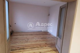 Продажба на етажи от къща в област София - изображение 5 