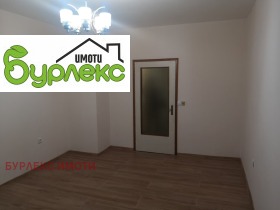 Обява Продава 4-СТАЕН,град Варна, Център