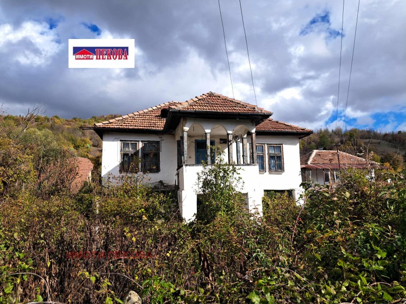 Продава КЪЩА, област Видин, с. Чичил • 15000 лв. / 7669.38 € • 40685469 1 — Holmes.bg Продава КЪЩА, област Видин, с. Чичил • 15000 лв. / 7669.38 € • 40685469 1