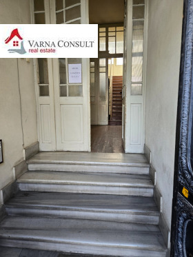 Обява Продава ЛЕКАРСКИ КАБИНЕТ,град Варна, Център