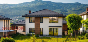 Снимка Продава ВИЛА