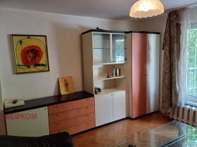 Обява Продава 3-СТАЕН,град София, Лозенец