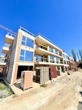 Продава 4-стаен, град София