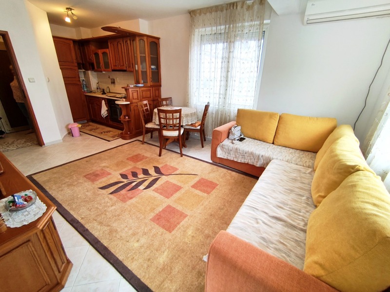 Продава 2-СТАЕН, град Бургас, Възраждане • 160000 € / 312932.80 лв. • 75317458 1 — Holmes.bg Продава 2-СТАЕН, град Бургас, Възраждане • 160000 € / 312932.80 лв. • 75317458 1