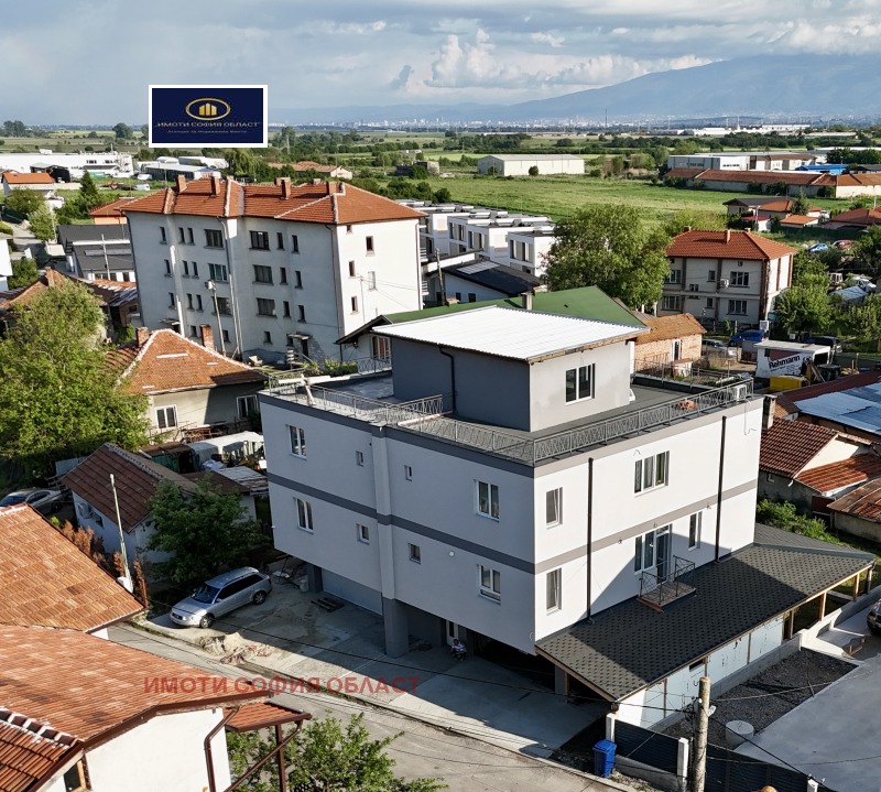 Продава КЪЩА, област София, гр. Костинброд • 525000 € / 1026810.75 лв. • 64041537 1 — Holmes.bg Продава КЪЩА, област София, гр. Костинброд • 525000 € / 1026810.75 лв. • 64041537 1