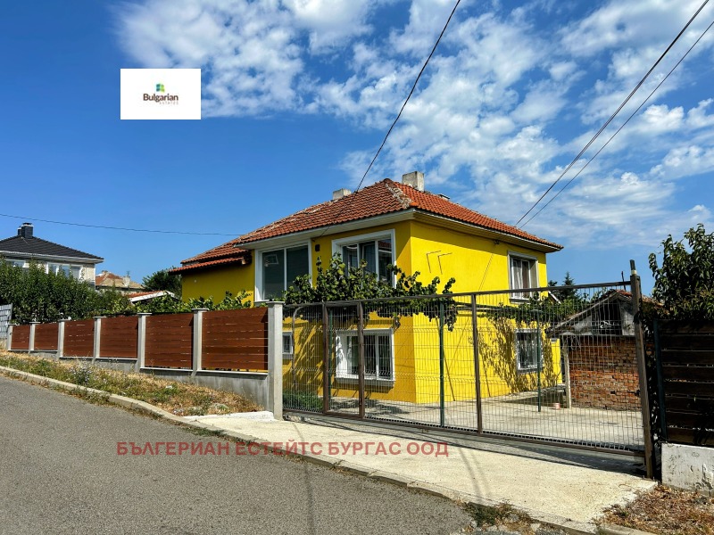 Продава КЪЩА, град Бургас, с. Маринка • 299995 € • 70798189 1 — Holmes.bg Продава КЪЩА, град Бургас, с. Маринка • 299995 € • 70798189 1