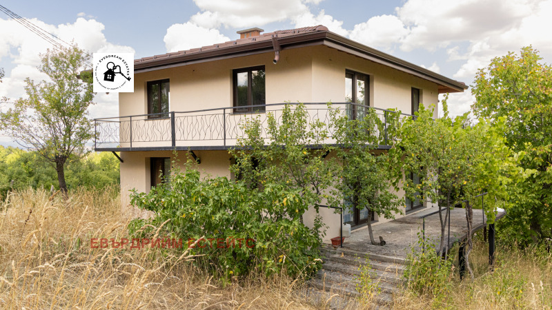 Продава КЪЩА, област Перник, с. Кондофрей • 87900 € • 54528458 1 — Holmes.bg Продава КЪЩА, област Перник, с. Кондофрей • 87900 € • 54528458 1