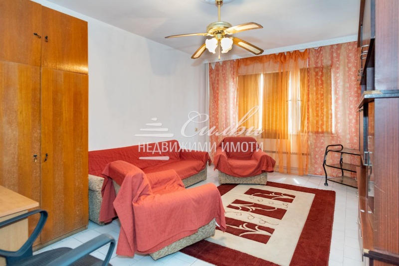 Продава 1-СТАЕН, град Шумен, Еверест • 55000 € / 107570.65 лв. • 37727615 1 — Holmes.bg Продава 1-СТАЕН, град Шумен, Еверест • 55000 € / 107570.65 лв. • 37727615 1