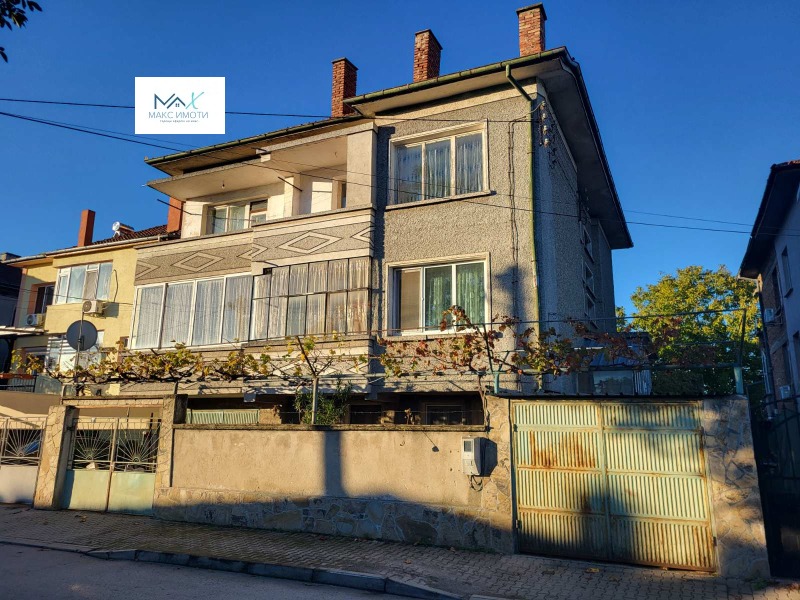 Продава КЪЩА, град Стара Загора, Кольо Ганчев • 168000 € / 328579.44 лв. • 58720939 1 — Holmes.bg Продава КЪЩА, град Стара Загора, Кольо Ганчев • 168000 € / 328579.44 лв. • 58720939 1