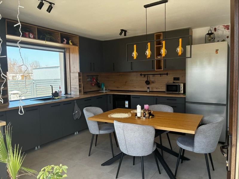 Продава КЪЩА, град София, с. Чепинци • 595000 € / 1163718.85 лв. • 76975285 1 — Holmes.bg Продава КЪЩА, град София, с. Чепинци • 595000 € / 1163718.85 лв. • 76975285 1