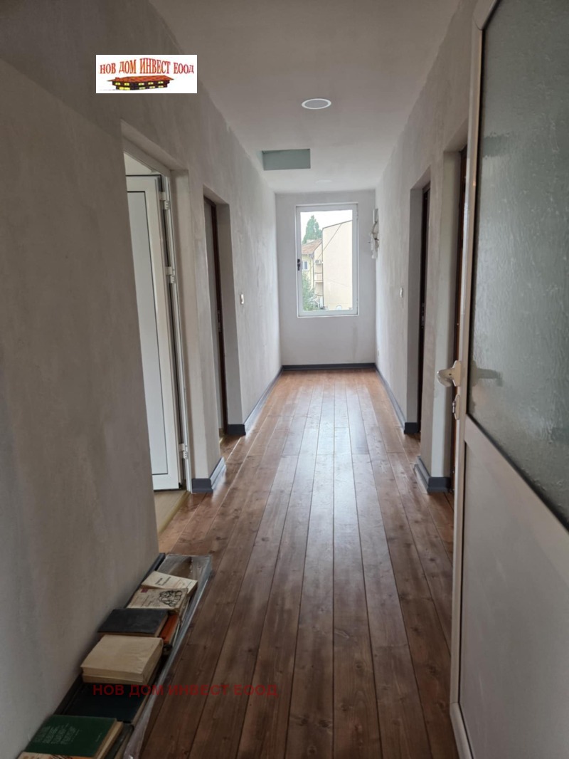 Продава КЪЩА, град Перник, Център • 180000 € / 352049.40 лв. • 33524700 1 — Holmes.bg Продава КЪЩА, град Перник, Център • 180000 € / 352049.40 лв. • 33524700 1